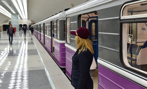 Bakı metrosu fəaliyyətə başladı