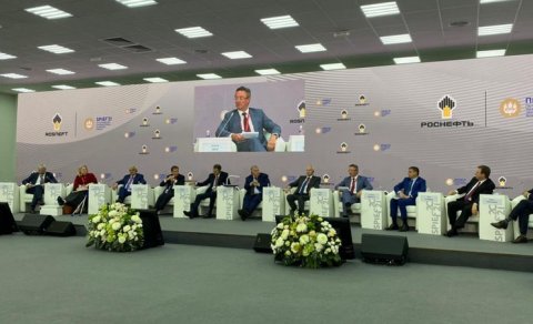 SOCAR prezidenti Sankt-Peterburq beynəlxalq iqtisadi forumunda çıxış etdi