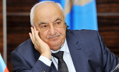 Abid Şərifovun həyat yoldaşı MƏHKƏMƏYƏ VERİLDİ
