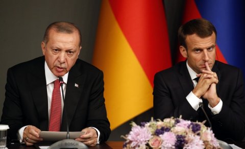 Ərdoğan Makronla Qarabağı müzakirə edəcək 
