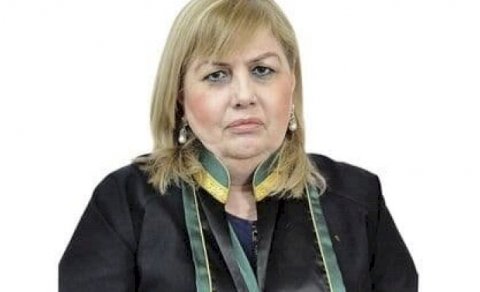 Tanınmış xanım vəkil məhkəmə zalında HƏBS EDİLDİ