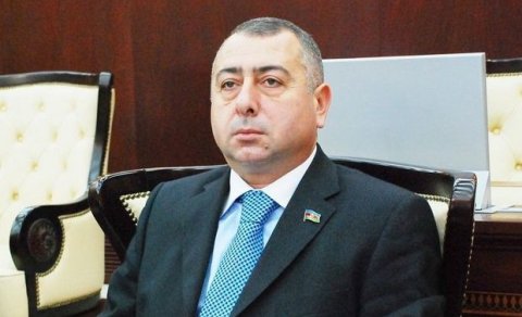 Dələduzluqda ittiham edilən sabiq deputatın məhkəməsi keçiriləcək