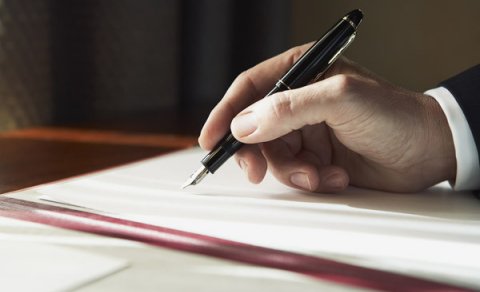 Bu şəxslər dövlət qulluqçusu kimi pensiyaya çıxa biləcək