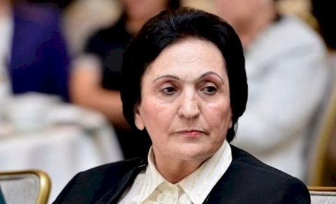 Yazırlar ki, ermənidir, yoruldum... - İşdən çıxarılan rektor qarğış etdi