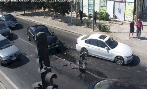 Bakıda daha bir qəza - Tıxac yarandı (FOTO)