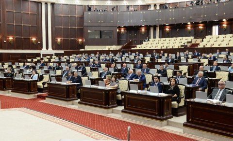 Milli Məclis bu məsələlərə görə toplaşır - SİYAHI