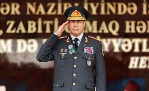 Vilayət Eyvazov polisləri belə təbrik etdi