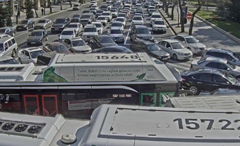 Bakıda bu yollarda tıxac var - SİYAHI