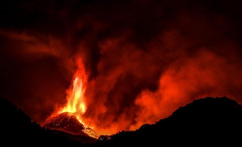 Etna vulkanı yenidən fəallaşdı