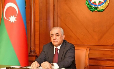 Əli Əsədov iclas keçirdi