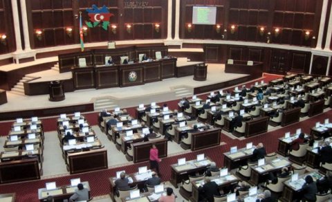 Tətilə gedən deputatlar nə qədər istirahət pulu ALACAQLAR?