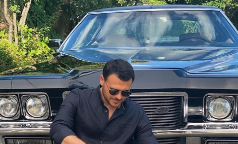 Emin Ağalarov retro avtomobili ilə...