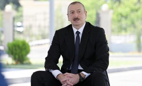“Müharibədən ən çox əziyyət çəkən ölkə Azərbaycandır, amma pulu Ermənistana verirlər”