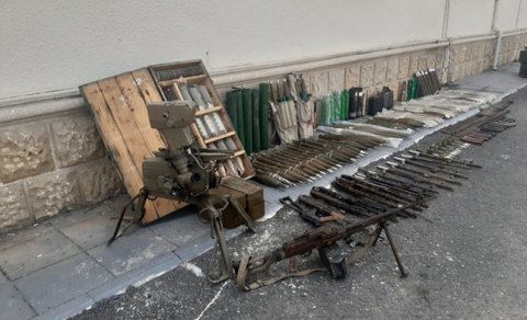 Füzulidə xeyli sayda silah-sursat aşkar edildi