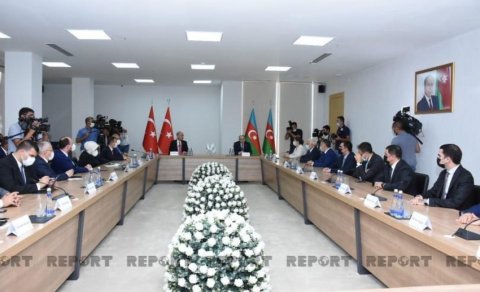 YAP və AKP nümayəndə heyətləri arasında görüş keçirildi