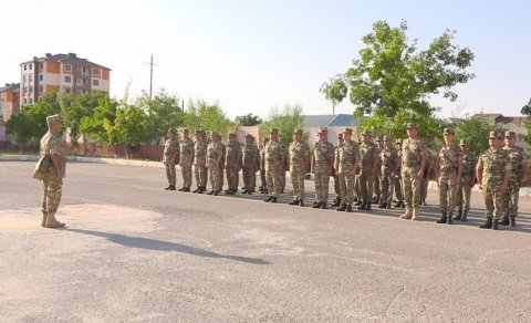 Naxçıvan Qarnizonunda komandirlər və müavinlərlə toplantılar keçirildi- VİDEO