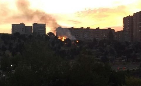 Bakıda qəbiristanlıqda yanğın baş verib
