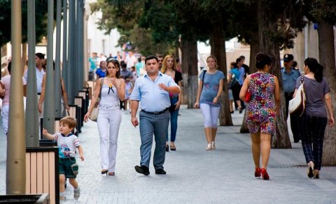 Həkim Azərbaycanda yoluxmanın artma səbəbini açıqladı