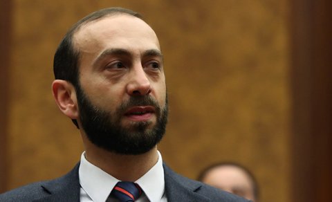 Mirzoyan Lavrovla görüşə gedir