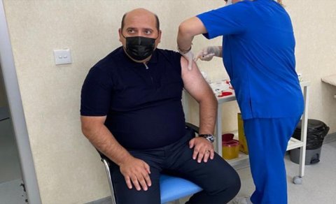 Prezidentin xüsusi nümayəndəsi 3-cü doza peyvənd olundu - FOTO