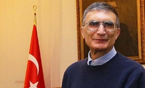 İlham Əliyev Nobel mükafatı laureatını təltif etdi