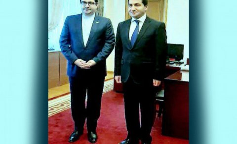 Prezidentin köməkçisi İran səfiri ilə gündəmi müzakirə ETDİ