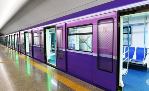 Metrodan istifadə edənlərin sayı azaldı