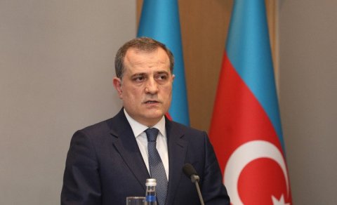 Ceyhun Bayramov ABŞ-a getdi