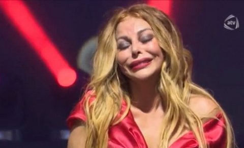 Aygün Kazımova konsertdə ağlamasının səbəbini açıqladı - VİDEO