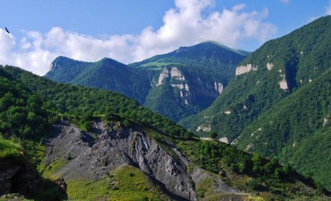 Daşkəsəndə itkin düşənlərdən birinin paltarı, digərinin çəkməsi və at sümükləri tapılıb - YENİLƏNİB