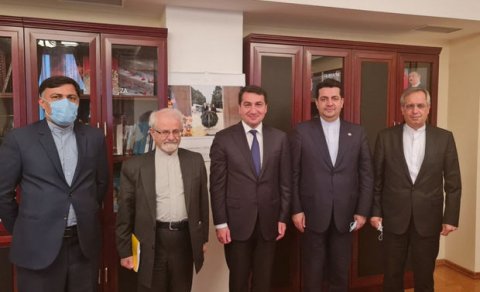 Hikmət Hacıyev İranın xarici işlər nazirinin müavini ilə görüşdü - FOTO