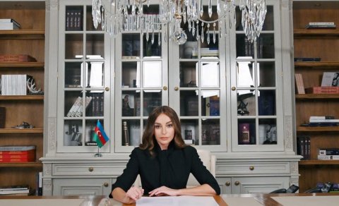 Mehriban Əliyeva Anım Günü ilə bağlı paylaşım etdi - FOTO