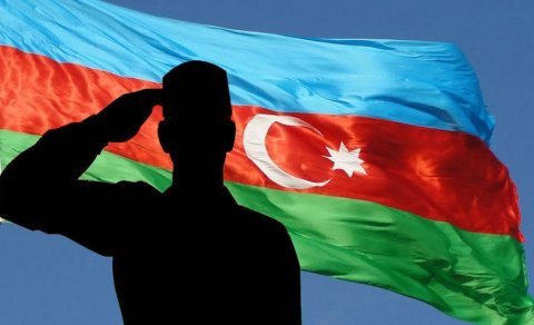 Şəhidlərin xatirəsini yad etmək üçün yaylım atəşi açıldı