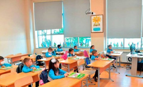 Azərbaycanda məktəb yaşının aşağı endirilməsi təklif edilir