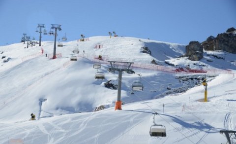 Şahdağ və Xınalığa qar yağdı