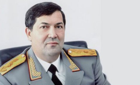 Vilayət Eyvazov general-mayorun bacısı oğlunu işdən çıxardı