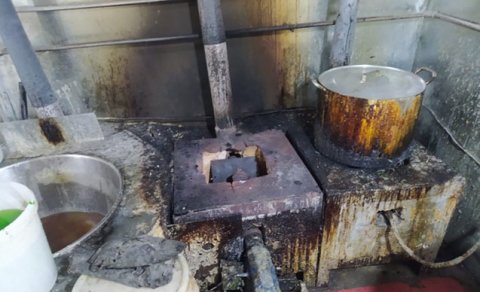 Satışdan qayıtmış vaxtı keçmiş şirniyyatı əridib yenidən istehsal edirmişlər