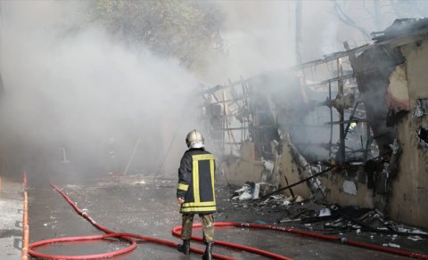 Bakıda ticarət mərkəzləri niyə tez-tez yanır?