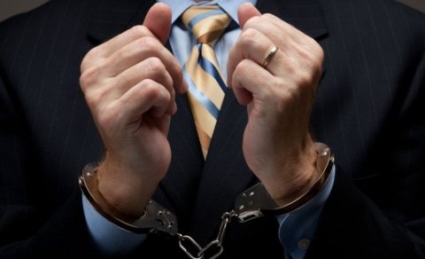 Bakıda hakim məhkəmə zalında həbs edildi - yarım milyon manatlıq dələduzluq