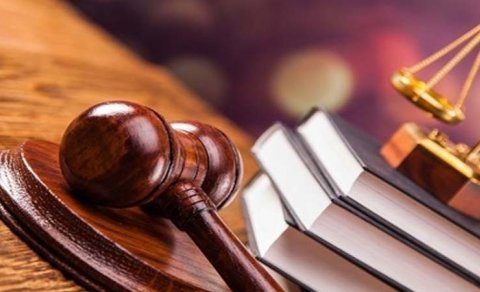 Şöbə müdiri tələbələrdən özü və rəhbərlik üçün də ödəniş yığırmış