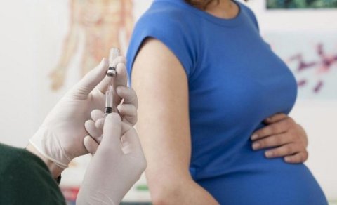 Nazirlikdən hamilələrə peyvənd vurulmasına REAKSİYA