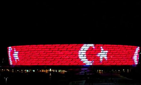 Bakı Olimpiya Stadionu Türkiyə bayrağı ilə işıqlandırılacaq