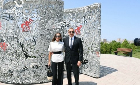 İlham Əliyev və birinci xanım Şamaxı Gənclər Parkında görülmüş işlərlə tanış olublar