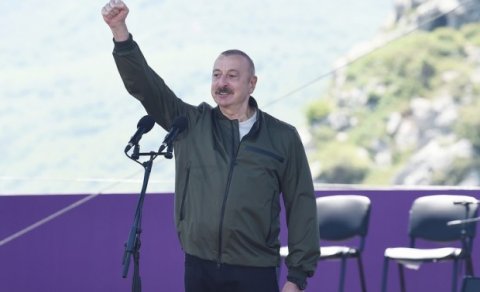 Ölkə başçısı Azərbaycan xalqını Zəfər Günü münasibətilə təbrik etdi