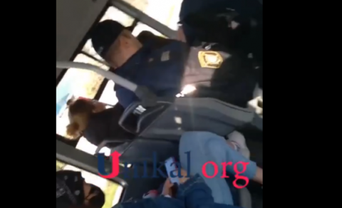 Bakıda polis avtobusda maskasız görüntüləndi - VİDEO