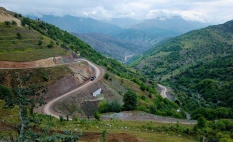 Azərbaycan Qafan-Çakaten yolunda nəzarət-buraxılış məntəqəsi yaradır