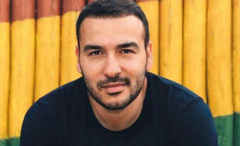 Beyninə qan sızan bəstəkarın son vəziyyəti açıqlandı