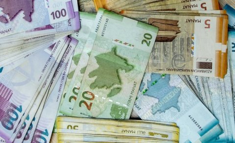 Bakıda quldurluq: Kişini döyərək 1725 manat aldılar