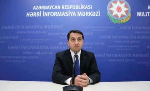 Prezidentin köməkçisi: \