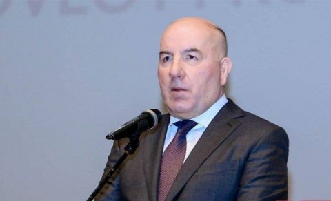 Elman Rüstəmov bu vəzifəsindən getdi